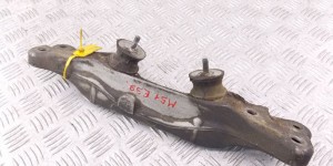 Кронштейн КПП BMW 5-series (E39) 22 32 1 094 225