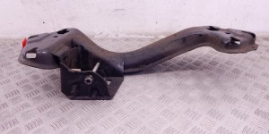 Кронштейн КПП BMW X5-series (E53) 22 31 6 751 228