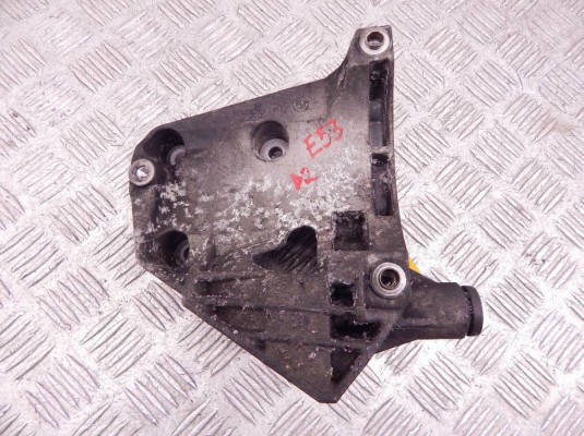 Кронштейн компрессора кондиционера BMW X5-series (E53) 64 55 7 786 708