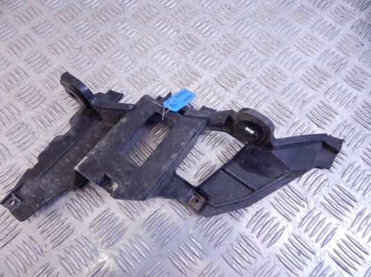 Крепление фары правой BMW X5-series (E53) 63 12 8 386 710