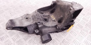Кронштейн компрессора кондиционера BMW X3-series (E83) 11 16 7 802 639
