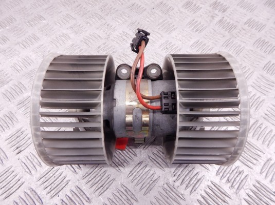 Моторчик печки BMW 3-series (E46) 64 11 9 204 154