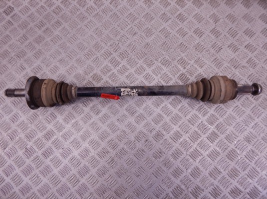 Полуось задняя (приводной вал, ШРУС) BMW X5-series (E70) 33 20 7 564 127 Полуось задняя (приводной вал, ШРУС) BMW X5-series (E70) 33 20 7 564 127