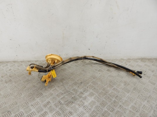 Датчик уровня топлива BMW 3-series (E90/91/92) Датчик уровня топлива BMW 3-series (E90/91/92)