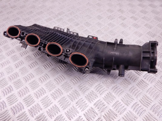 Коллектор впускной BMW X1-series (F48) 11 61 7 617 500