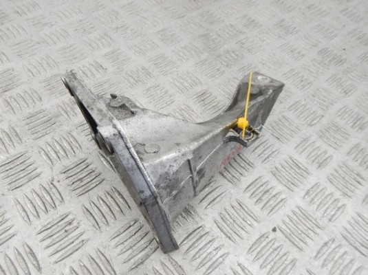 Кронштейн двигателя BMW 3-series (E46) 22 11 6 754 185 Кронштейн двигателя BMW 3-series (E46) 22 11 6 754 185