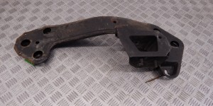 Кронштейн КПП BMW X5-series (E53) 22 31 6 751 228