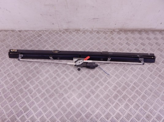 Шторка заднего стекла BMW 5-series (E39) 51 46 8 176 169