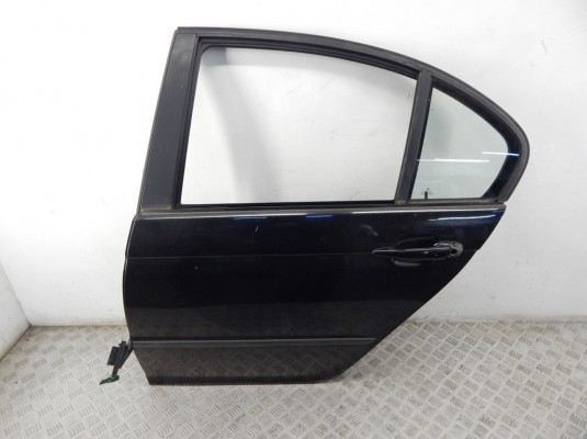 Дверь задняя левая BMW 3-series (E46) 41 52 7 034 153 Дверь задняя левая BMW 3-series (E46) 41 52 7 034 153