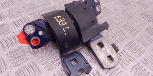 Петля крышки багажника BMW 5-series (E39) 41 61 7 007 403 Петля крышки багажника BMW 5-series (E39) 41 61 7 007 403