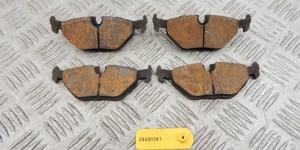 Тормозные колодки задние BMW 3-series (E46) Тормозные колодки задние BMW 3-series (E46)