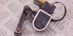 Датчик положения кузова BMW 5-series (F10/11) 37 14 6 784 075 Датчик положения кузова BMW 5-series (F10/11) 37 14 6 784 075