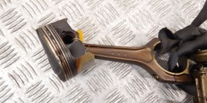 Поршень BMW 5-series (F10/11) 11 25 7 612 982