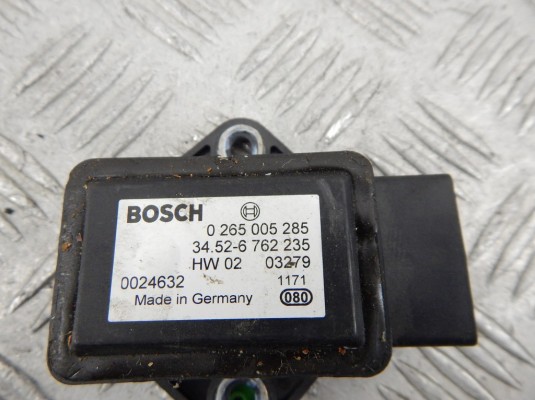 Датчик удара BMW 5-series (E60/61) 32 43 6 762 235 Датчик удара BMW 5-series (E60/61) 32 43 6 762 235