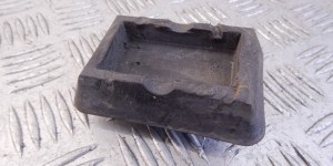 Опора под домкрат (поддомкратная подушка) BMW 5-series (E39) 51 71 8 204 244