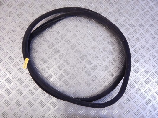 Уплотнитель BMW 7-series (E65/66) 51 72 7 044 948