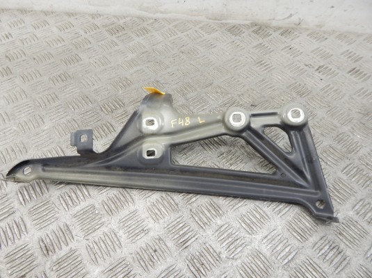 Кронштейн крепления крыла переднего левого BMW X1-series (F48) 7329447