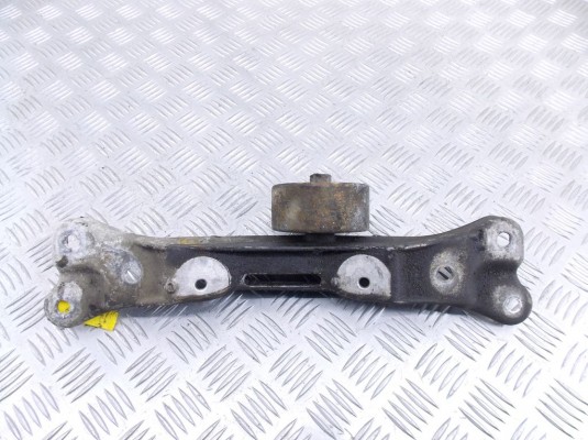 Кронштейн КПП BMW 5-series (E39) 22 32 1 092 477