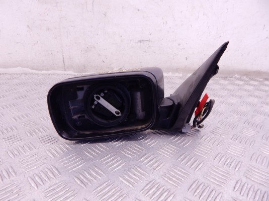 Зеркало наружное левое BMW 3-series (E46) 51 16 8 245 131 Зеркало наружное левое BMW 3-series (E46) 51 16 8 245 131