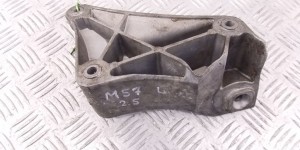Кронштейн двигателя BMW 5-series (E39) 22 11 6 750 441