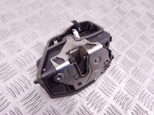 Замок двери BMW 1-series (E87) 51 21 7 167 065