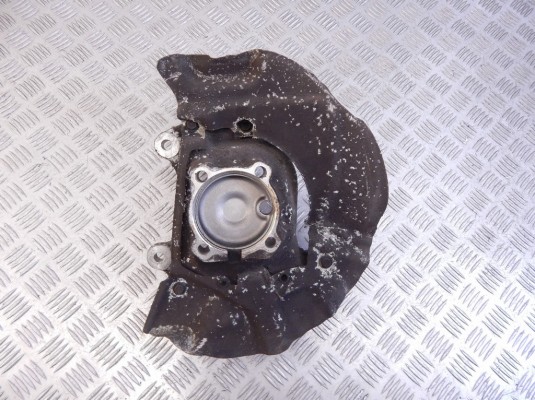Ступица передняя правая BMW 5-series (E60/61) 31 21 6 760 954