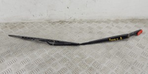 Щеткодержатель (поводок стеклоочистителя, дворник) FORD FOCUS I (1998-2004) XS4117526AB Щеткодержатель (поводок стеклоочистителя, дворник) FORD FOCUS I (1998-2004) XS4117526AB