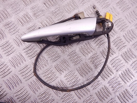 Ручка наружная передняя левая BMW 3-series (E46) 51 21 8 253 456