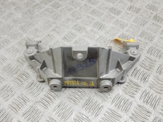 Кронштейн КПП BMW X5-series (E70) 51 71 7 137 238