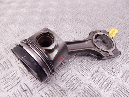 Поршень BMW 5-series (E39) 11 25 7 786 453