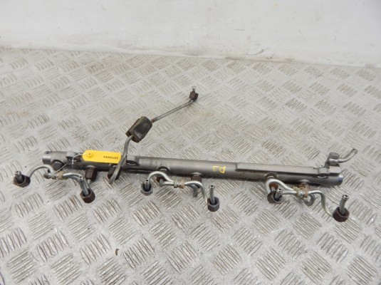 Трубка топливная BMW 5-series (E60/61) 13 53 7 799 610 Трубка топливная BMW 5-series (E60/61) 13 53 7 799 610