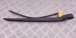 Щеткодержатель задний BMW 5-series (F10/11) 61 62 7 207 042 Щеткодержатель задний BMW 5-series (F10/11) 61 62 7 207 042