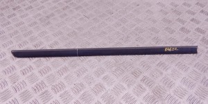 Молдинг двери задней правой BMW 3-series (E46) 51 13 8 208 452 Молдинг двери задней правой BMW 3-series (E46) 51 13 8 208 452