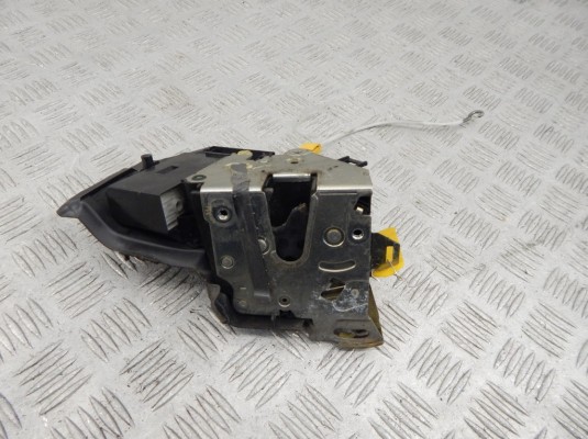 Замок двери передней левой BMW 5-series (E39) 51 21 8 235 097