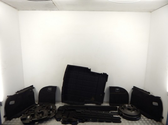 Обшивка багажника BMW 5-series (E60/61) Обшивка багажника BMW 5-series (E60/61)