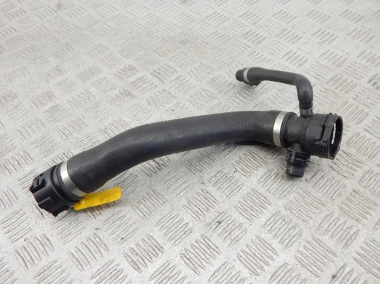 Патрубок радиатора BMW 1-series (E87) 17 12 7 796 869