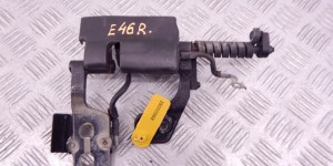 Петля крышки багажника BMW 3-series (E46) 51 24 8 254 016 Петля крышки багажника BMW 3-series (E46) 51 24 8 254 016