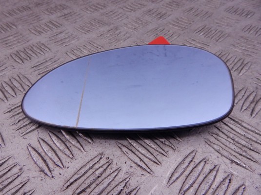 Стекло зеркала наружного левого BMW 3-series (E90/91/92) 51 16 7 145 267