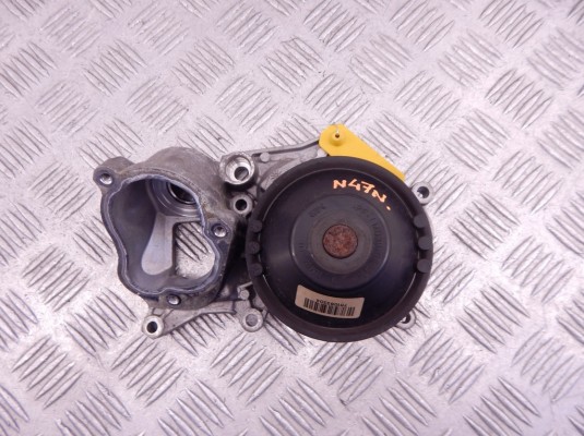 Помпа BMW 3-series (F30/31) 11 51 7 810 833 Помпа BMW 3-series (F30/31) 11 51 7 810 833