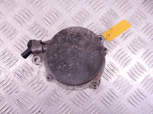 Насос вакуумный BMW X5-series (E53) 11 66 7 786 841 Насос вакуумный BMW X5-series (E53) 11 66 7 786 841