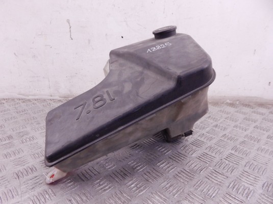Бачок омывателя BMW X5-series (E53) 61 67 8 252 738 Бачок омывателя BMW X5-series (E53) 61 67 8 252 738