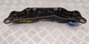 Кронштейн КПП BMW 5-series (E39) 22 32 1 092 477