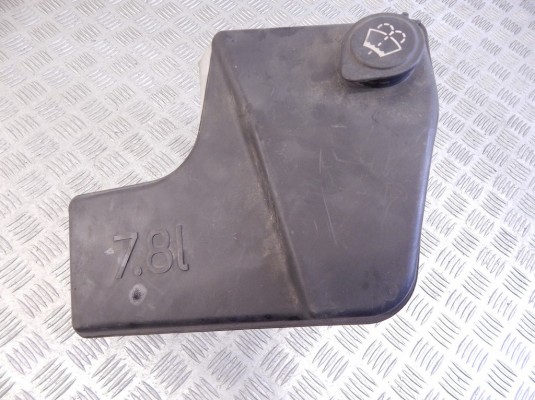 Бачок омывателя BMW X5-series (E53) 61 67 8 252 738