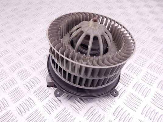 Моторчик печки BMW 7-series (E65/66) 64 11 6 913 401