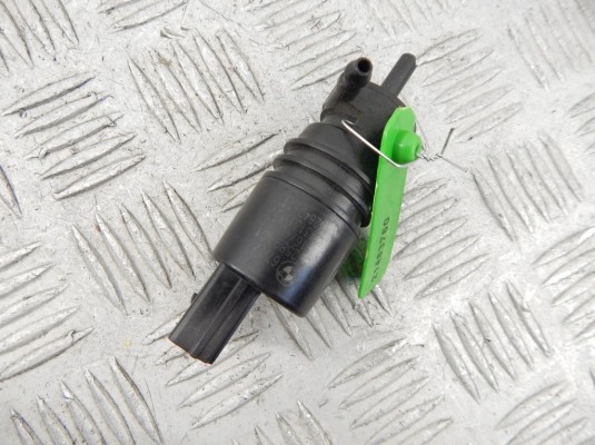 Насос (моторчик) омывателя стекла BMW 5-series (F10/11) 67 12 7 302 589