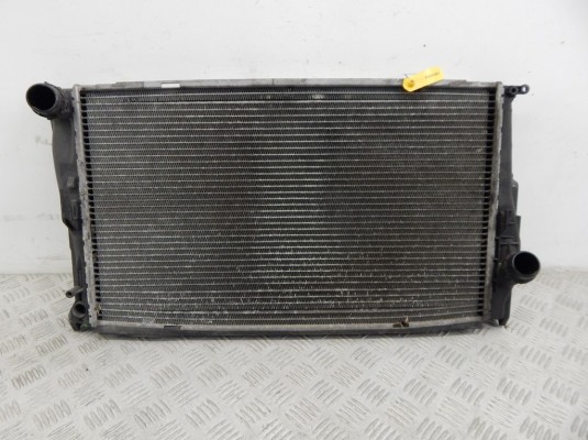 Радиатор (основной) BMW 3-series (E90/91/92) 17 11 7 788 903