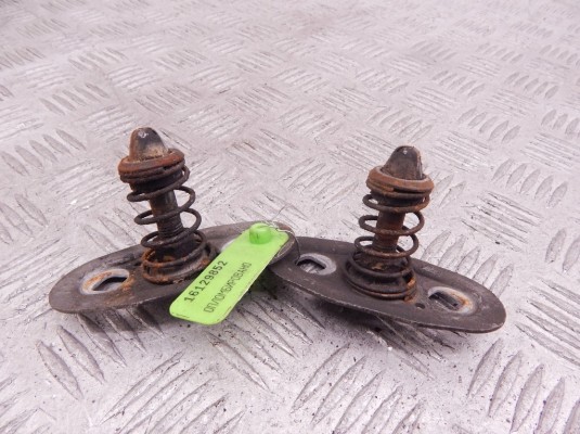 Замок капота BMW 5-series (E39) 51 23 8 176 594