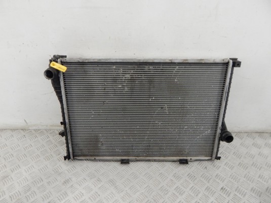 Радиатор (основной) BMW 5-series (E39) Радиатор (основной) BMW 5-series (E39)