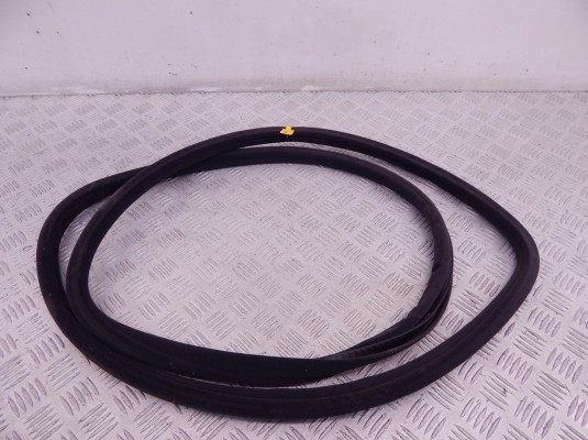 Уплотнитель BMW 7-series (E65/66) 51 22 8 223 703
