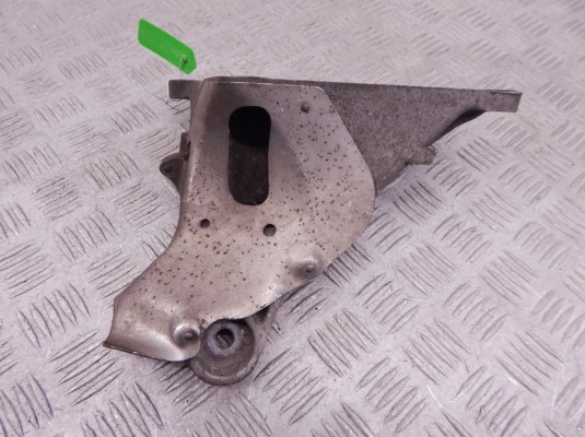 Кронштейн двигателя BMW 3-series (E90/91/92) 22 11 6 765 004